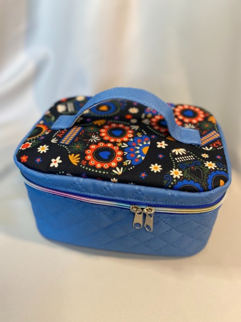 Kosmetyczka czaszki i błękit rozmiar M