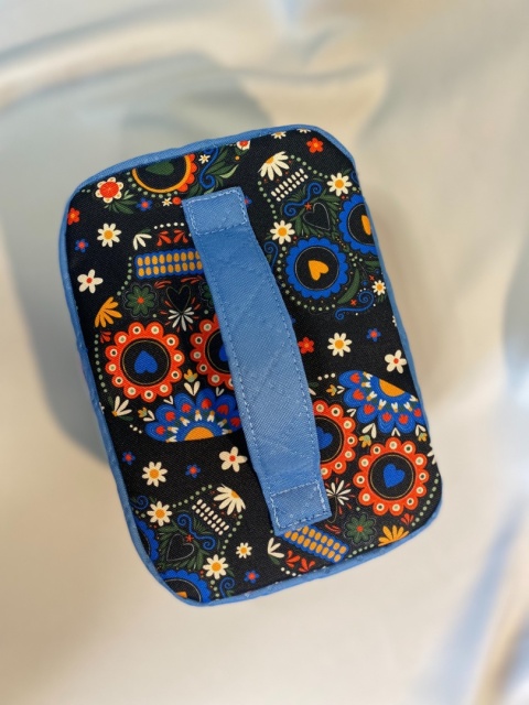 Kosmetyczka czaszki i błękit rozmiar M