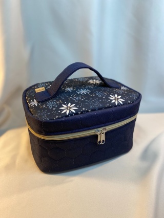 Kosmetyczka gwiazdki i błękit rozmiar M