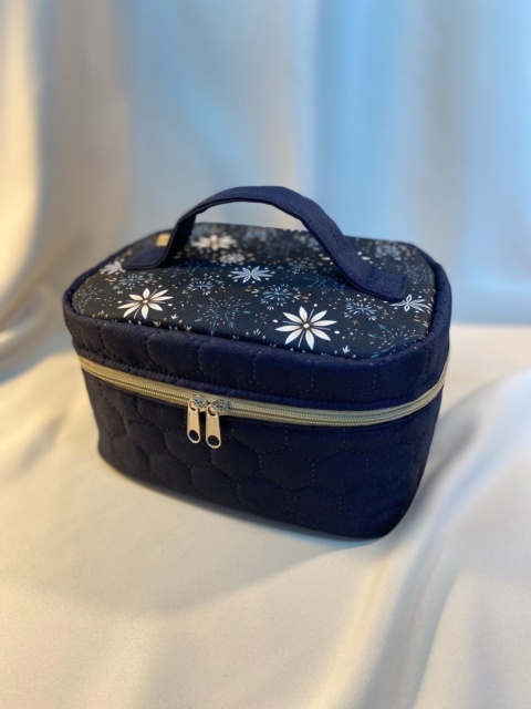 Kosmetyczka gwiazdki i błękit rozmiar M