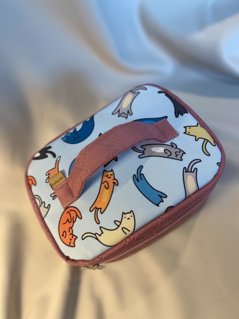 Kosmetyczka kotki i róż rozmiar M