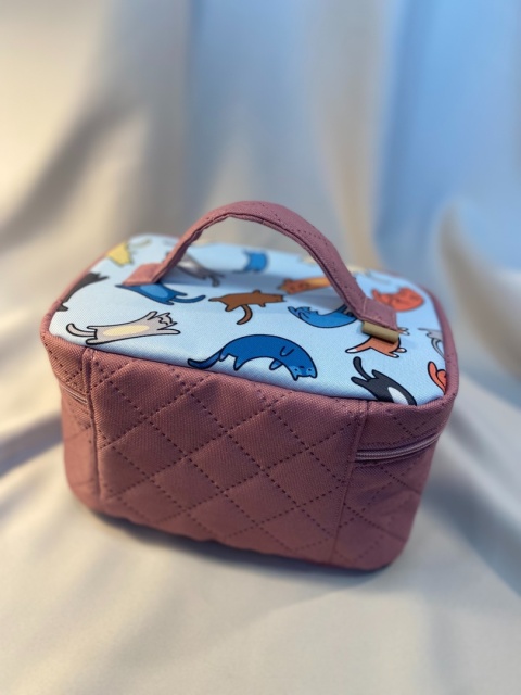 Kosmetyczka kotki i róż rozmiar M