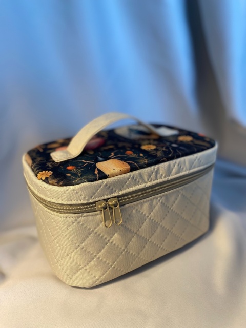 Kosmetyczka waniliowe żuczki M - NA ZAMÓWIENIE