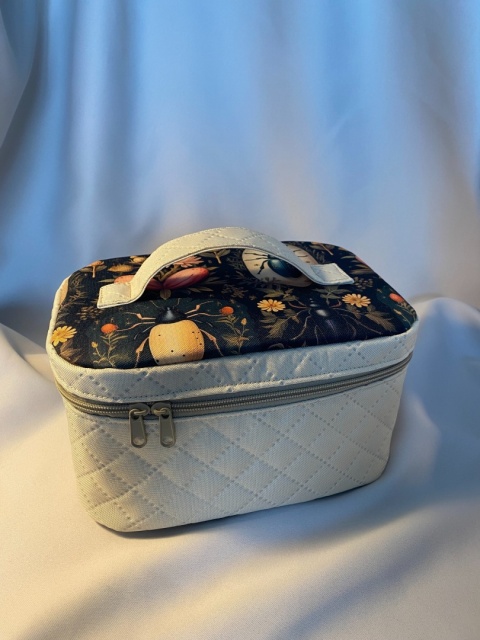 Kosmetyczka waniliowe żuczki M - NA ZAMÓWIENIE