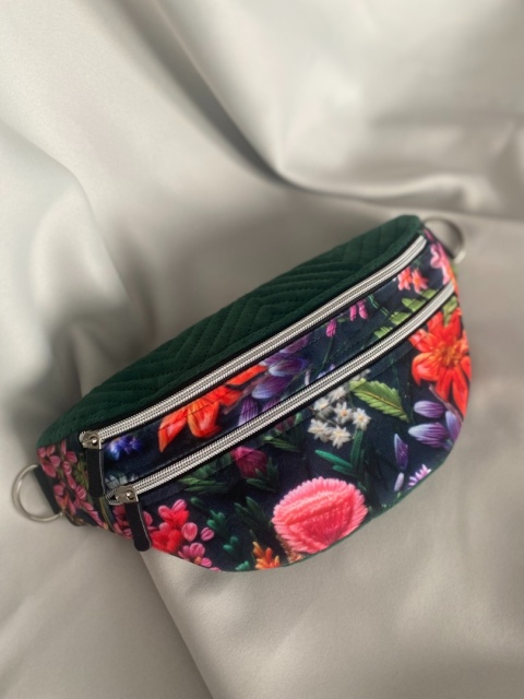 Nerka Luna z weluru w kwiaty rozmiar M