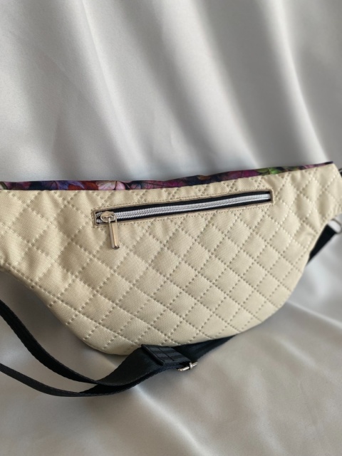 Nerka Luna z tkanin wodoodpornych hortensje i wanilia rozmiar L