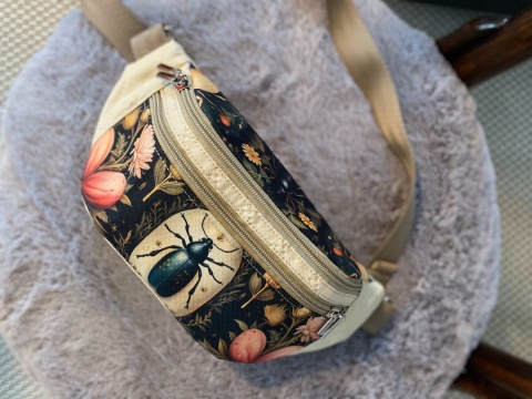 Nerka z tkanin wodoodpornych Żuczki i wanilia rozmiar M - NA ZAMÓWIENIE