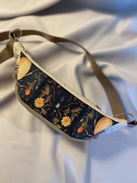 Nerka z tkanin wodoodpornych Żuczki i wanilia rozmiar M - NA ZAMÓWIENIE