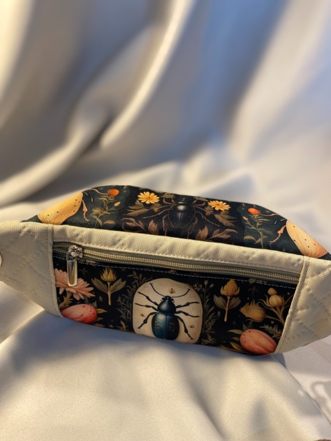 Nerka z tkanin wodoodpornych Żuczki i wanilia rozmiar M - NA ZAMÓWIENIE