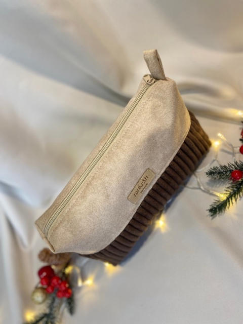 Kosmetyczka z weluru i prążka