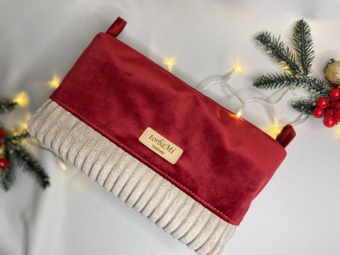 Kosmetyczka z weluru i prążka