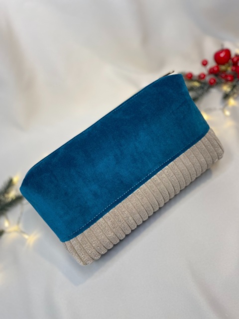 Kosmetyczka z weluru i prążka