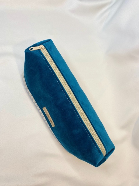 Kosmetyczka z weluru i prążka