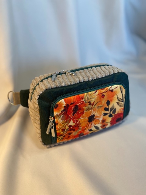 Saszetka Tala z tkaniny w kwiaty i prążka tapicerskiego